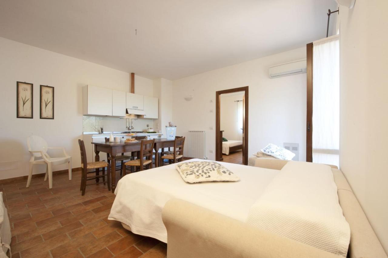 Agriturismo Casale Le Selvette Ripa Εξωτερικό φωτογραφία