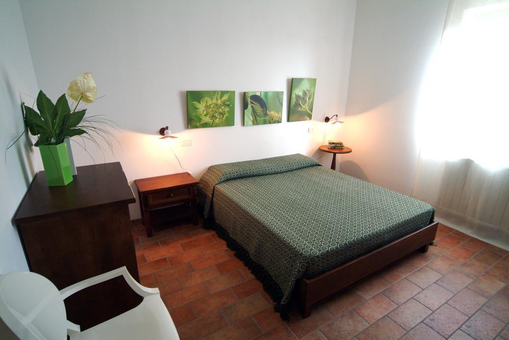 Agriturismo Casale Le Selvette Ripa Δωμάτιο φωτογραφία